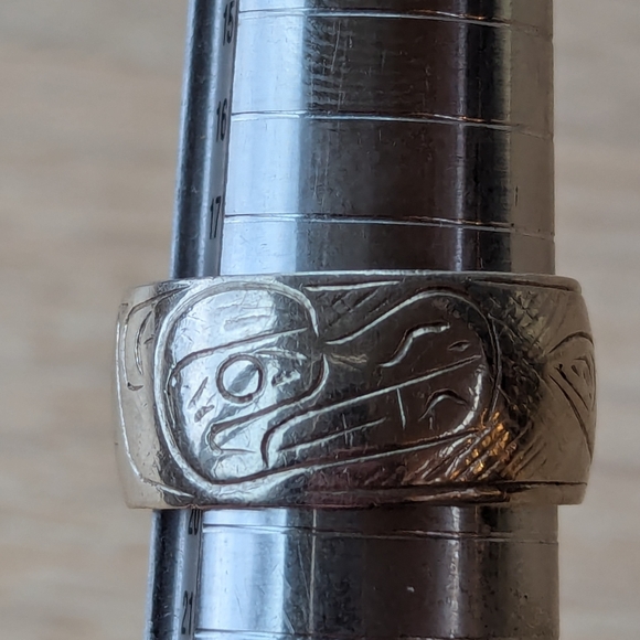 Signed Sterling Silver Haida Ring - Picture 3 of 5